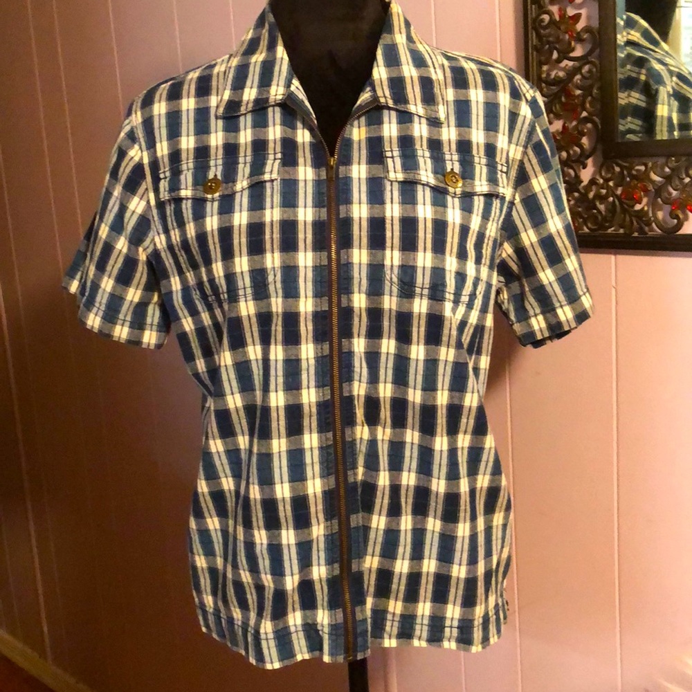 Relativity Short Sleeved Zip up shirt